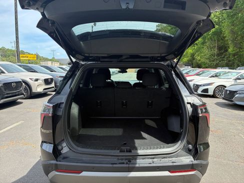 Used 2025 Chevrolet Equinox LT image 30