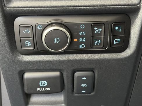 Certified 2025 Ford F150 Lariat w/ Equipment Group 502A High image 26