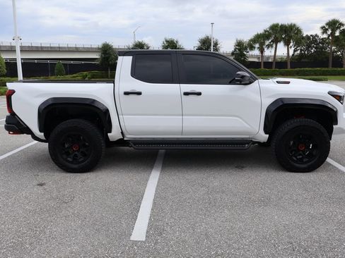 Used 2026 Toyota Tacoma TRD Pro AWD/4WD image 7
