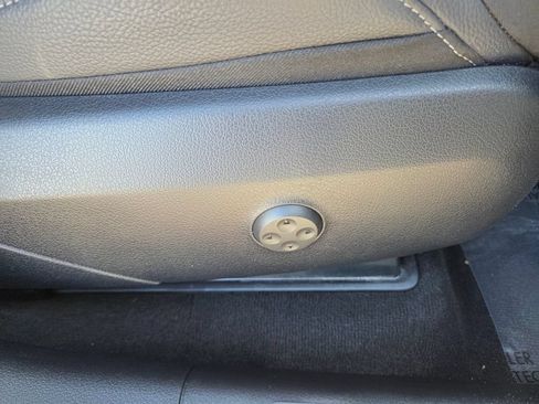 Used 2026 Mercedes-Benz GLC 300 4MATIC image 17