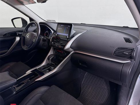 Used 2022 Mitsubishi Eclipse Cross SE image 25