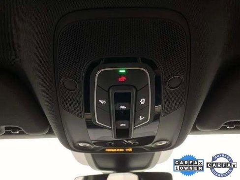 Used 2022 Audi e-tron Premium Plus w/ Premium Plus Package image 63