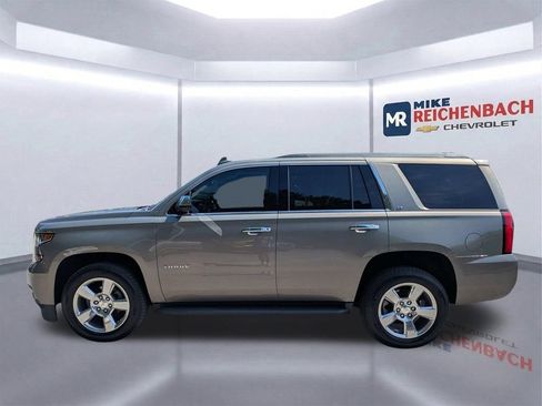 Used 2017 Chevrolet Tahoe LT w/ Luxury Package AWD/4WD image 7