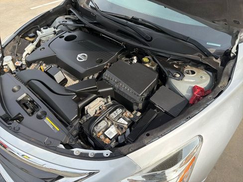 Used 2015 Nissan Altima 2.5 S w/ Power Driver Seat Package FWD image 33