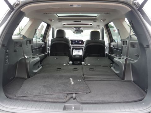Used 2024 Hyundai Palisade Limited AWD/4WD image 7