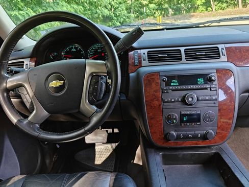 Used 2012 Chevrolet Tahoe LT AWD/4WD image 18