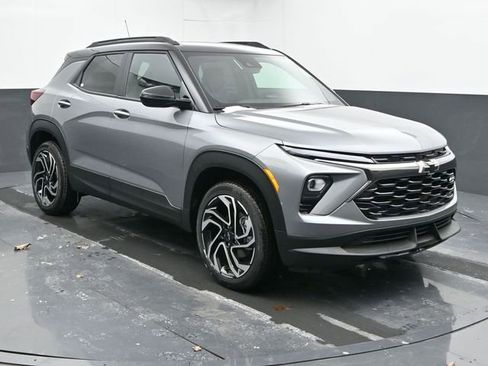 New 2026 Chevrolet TrailBlazer RS w/ Convenience Package image 2