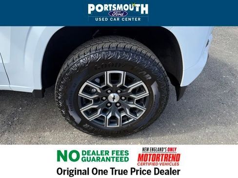 Used 2024 Chevrolet Colorado Z71 w/ Z71 Convenience Package 2 image 32