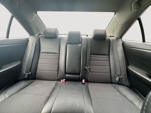 Used 2016 Toyota Camry SE FWD image 13