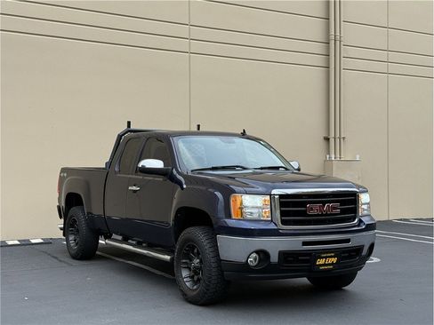 Used 2011 GMC Sierra 1500 SLE w/ Power Tech Package image 1