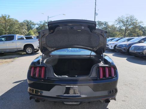 Used 2016 Ford Mustang Premium image 7