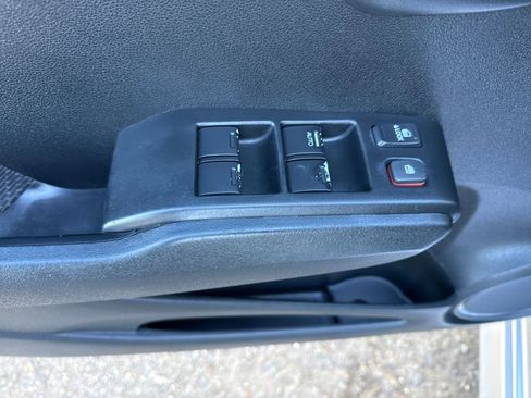 Used 2013 Honda Fit Sport image 11