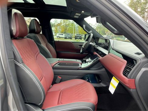 Certified 2025 INFINITI QX80 Autograph AWD/4WD image 18