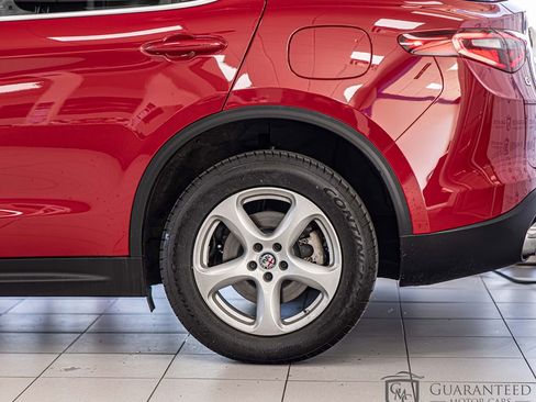 Used 2019 Alfa Romeo Stelvio AWD image 8