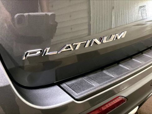 Certified 2025 Ford Explorer Platinum w/ Ultimate Package AWD/4WD image 27