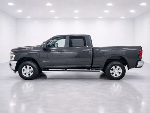 Used 2026 RAM 2500 Big Horn AWD/4WD image 2