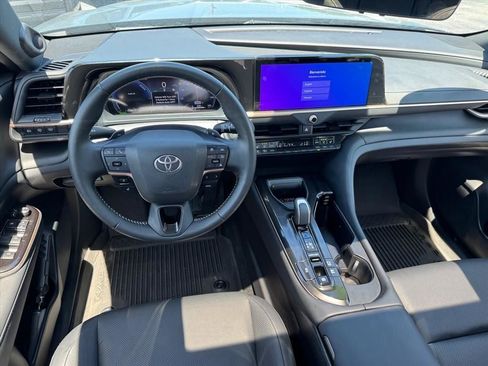 Used 2025 Toyota Crown Signia AWD/4WD image 14