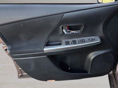 Used 2015 Toyota Prius V Two image 16
