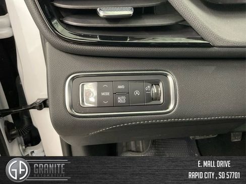 Used 2025 Buick Enclave Sport Touring w/ Super Cruise Package AWD/4WD image 18