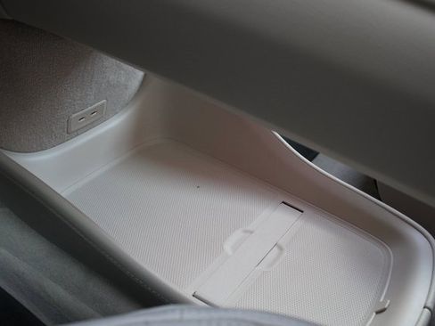 Used 2023 Mercedes-Benz EQS 580 4MATIC SUV image 26