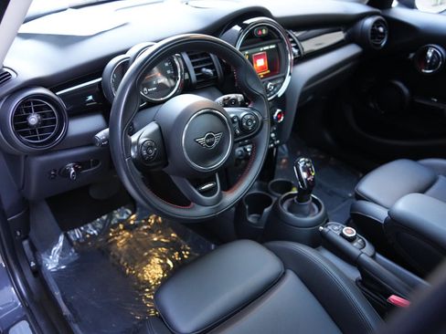 Used 2020 MINI Cooper S image 13