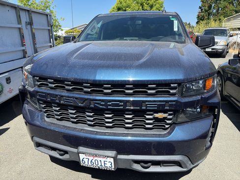 Used 2021 Chevrolet Silverado 1500 Custom RWD image 2