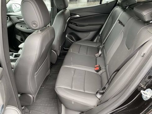 Certified 2023 Buick Encore GX Essence w/ Experience Buick Package FWD image 17