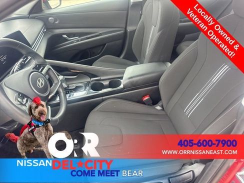 Used 2025 Hyundai Elantra SEL FWD image 14