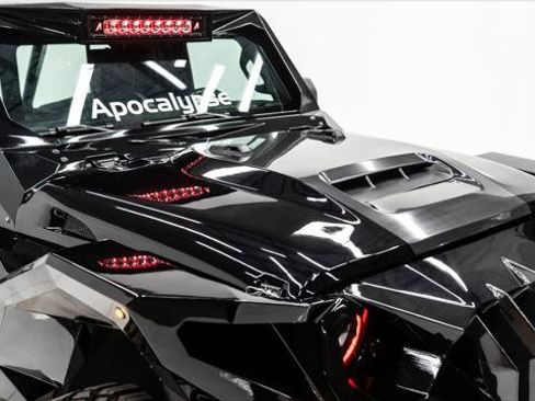 Used 2025 Jeep Wrangler Unlimited Sport image 32