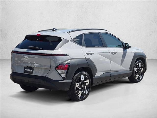 Used 2025 Hyundai Kona SEL FWD image 5