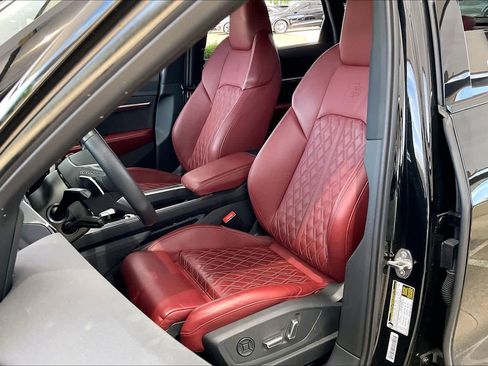 Used 2023 Audi e-tron S Prestige w/ Prestige Package AWD/4WD image 7