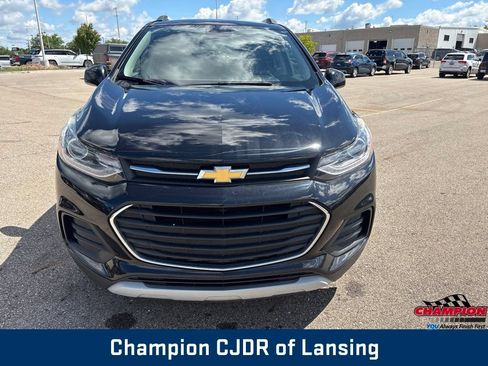 Used 2019 Chevrolet Trax LT w/ LT Convenience Package AWD/4WD image 10
