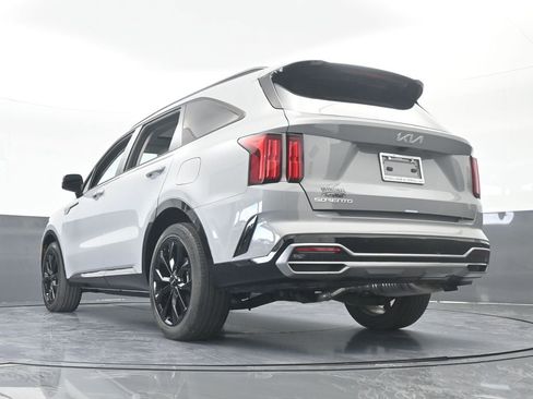 Used 2023 Kia Sorento SX image 63
