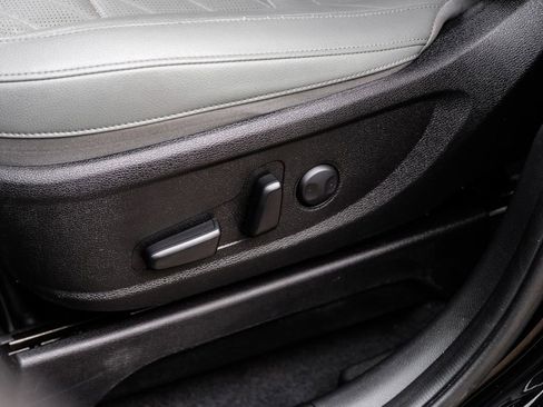 Used 2023 Kia Telluride EX X-Line image 34