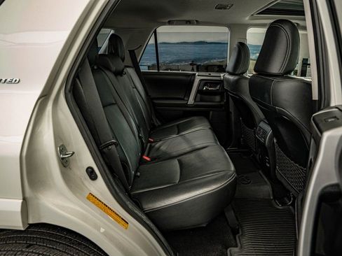 Used 2019 Toyota 4Runner Limited AWD/4WD image 34