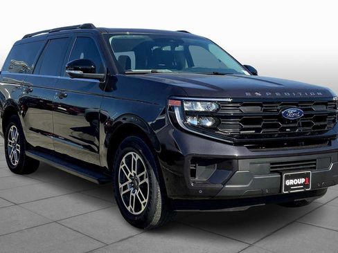 New 2025 Ford Expedition Max Active image 2