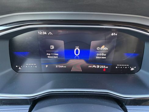 Used 2024 Volkswagen Jetta SE image 28