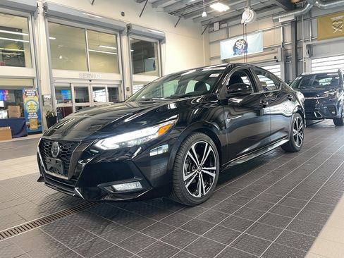 Used 2020 Nissan Sentra SR FWD image 3