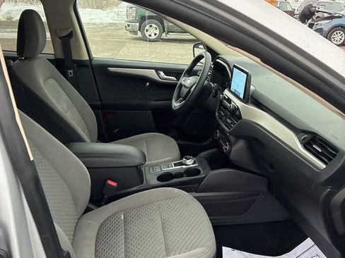 Used 2020 Ford Escape SE image 14
