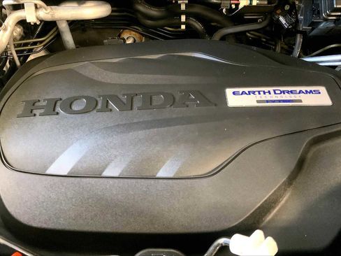 Used 2018 Honda Pilot Touring image 31