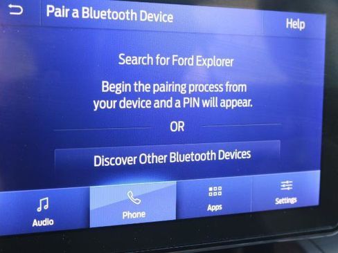 Used 2020 Ford Explorer XLT RWD image 13