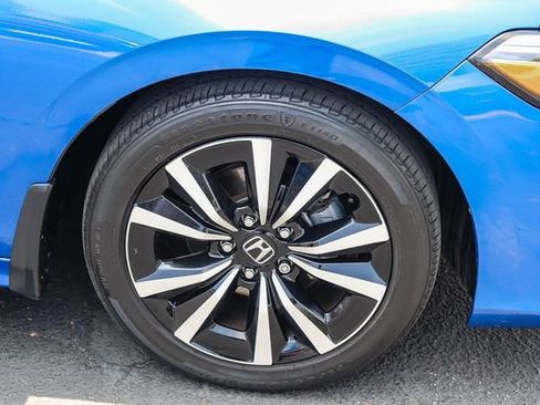 Used 2024 Honda Civic EX image 8