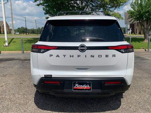 New 2026 Nissan Pathfinder SV w/ Cargo Package FWD image 4