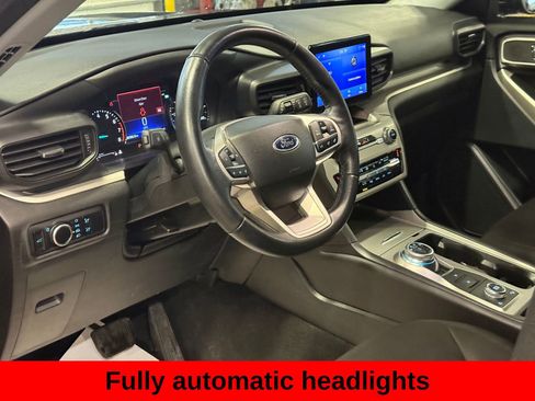 Used 2023 Ford Explorer XLT image 13