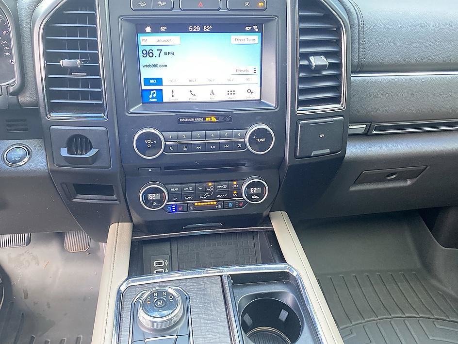 Used 2018 Ford Expedition Limited AWD/4WD image 33