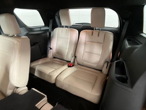 Certified 2018 Ford Explorer Limited w/ Equipment Group 301A image 32