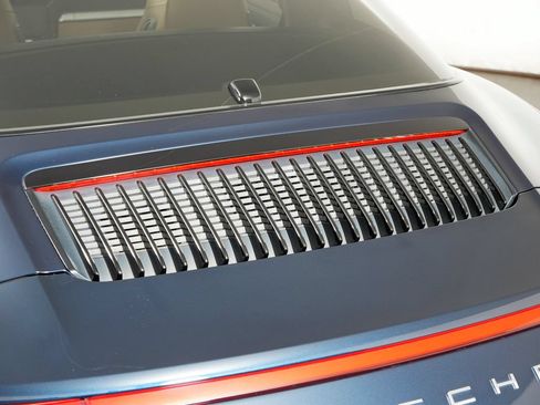 Certified 2017 Porsche 911 Targa 4 AWD/4WD image 19