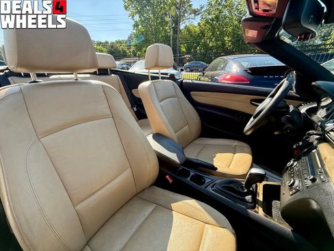 Used 2011 BMW 128i Convertible RWD image 27
