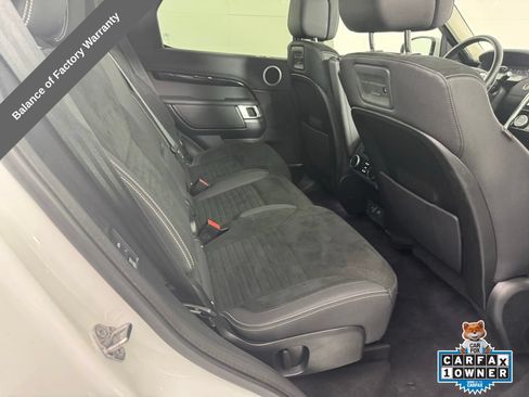 Used 2023 Land Rover Discovery S AWD/4WD image 32