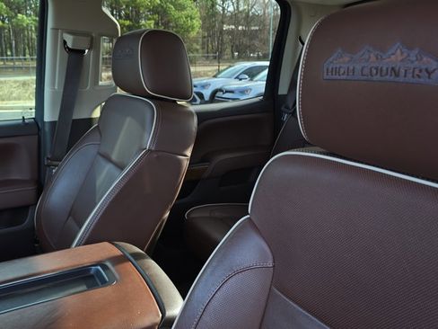 Used 2014 Chevrolet Silverado 1500 High Country w/ High Country Premium Package image 15